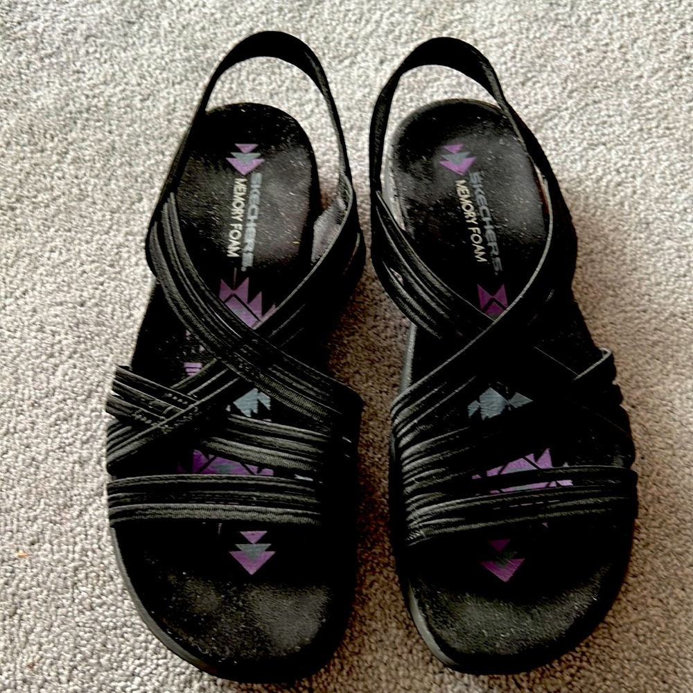 Sketchers memory foam sandals size 8.5 like new!